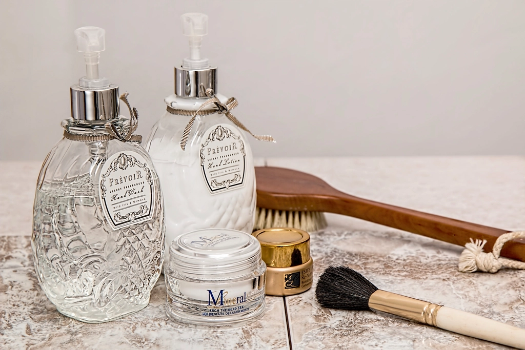 Hydration and essence context